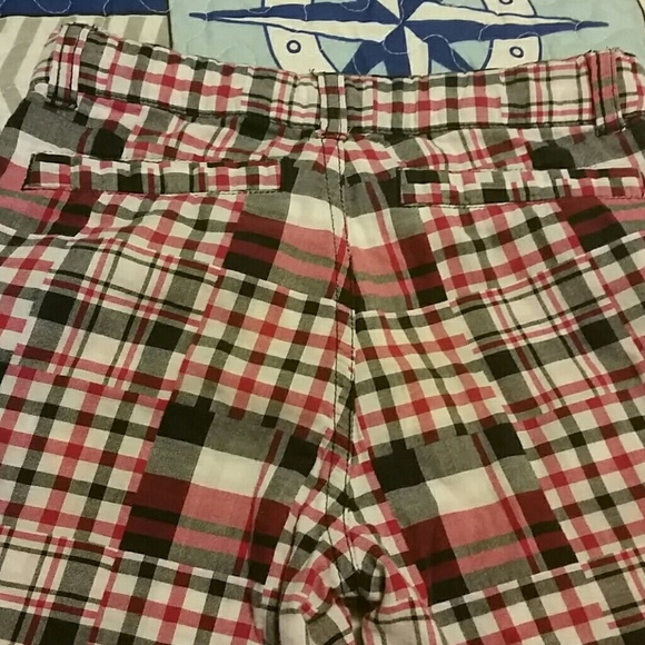 Boys Plaid Shorts - Picture 6 of 6